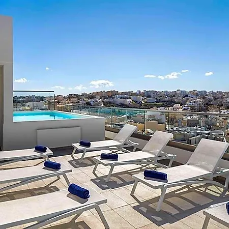Quadro Hotel, Trademark Collection By Wyndham Szálloda San Ġiljan